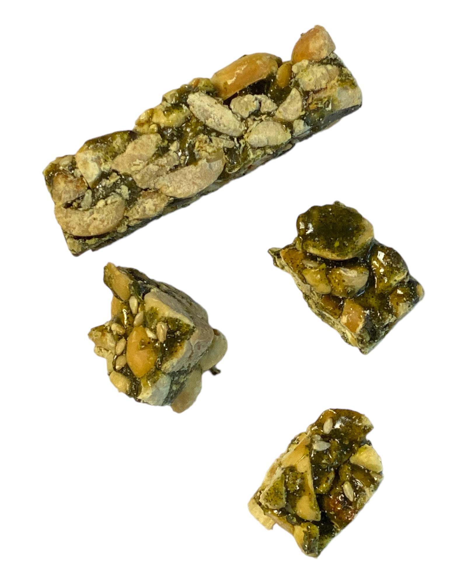 knusprige kleine Nussriegel umhüllt von leckerem Matcha