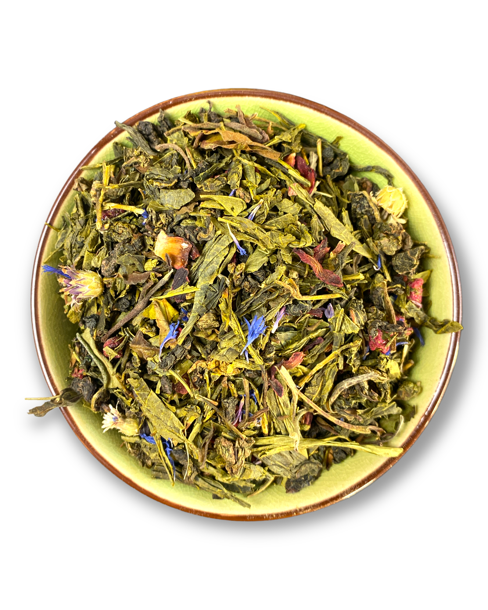 Eine Teeschale mit dem Trockenprodukt des Melodie Bio, bestehend aus Oolong-Tee, Granatapfelstücken, Hibiscus und blauen Kornblumen