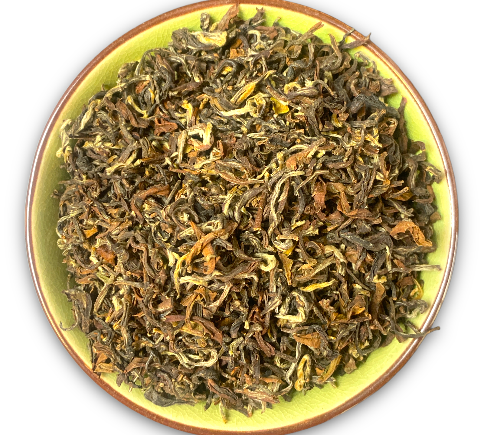 Eine Teeschale mit dem Trockenprodukt des Nepal SF SFTGFOP1 Jun Chiyabari, bestehend aus kunstvoll gedrehten Blättern in verschiedenen Brauntönen.